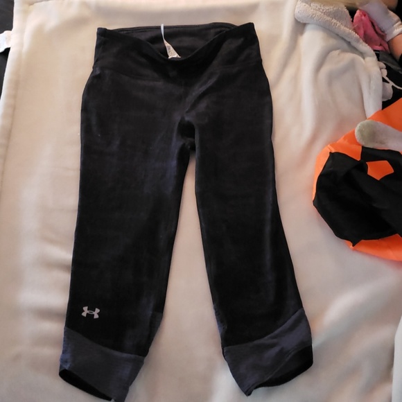 Under armour capri - Picture 1 of 3